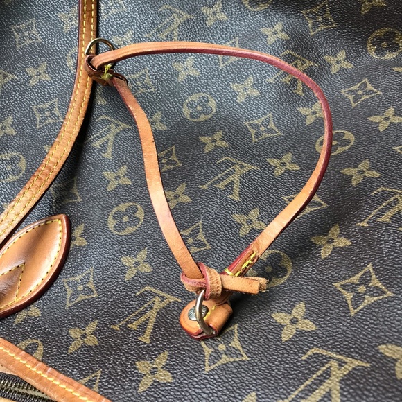 Authentic Louis Vuitton Neverfull GM Monogram - Picture 3 of 8